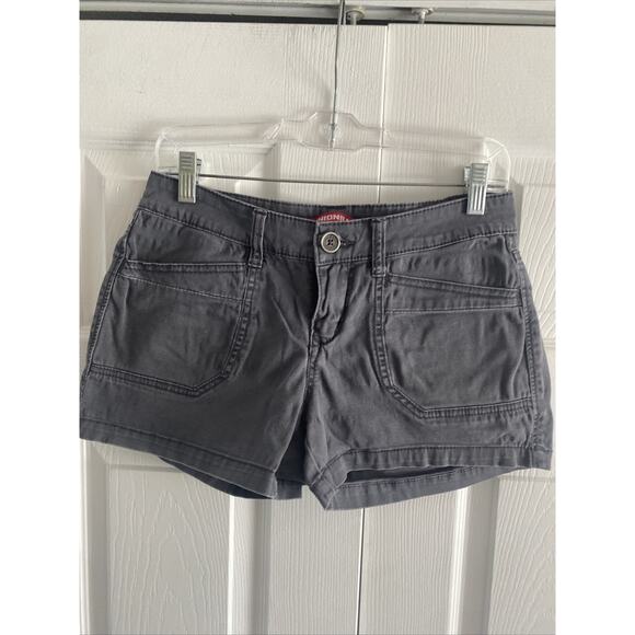 Union Bay‎ Y2K Juniors 5 Gray Shorts - Picture 1 of 7